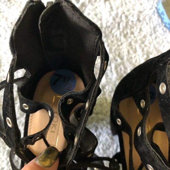 Yoko lace up / zip up black heeled 7.5 - Picture 2 of 9